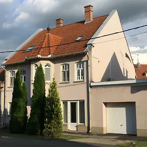  Apartament Zoli Apartmanok-zoli Koelcsey 19 Węgry